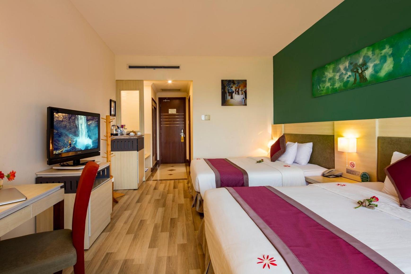 Sai Gon Quang Binh Hotel Донгхой Экстерьер фото